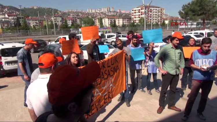 Burhan Kuzu'yu protesto eden 17 kişi gözaltına alındı