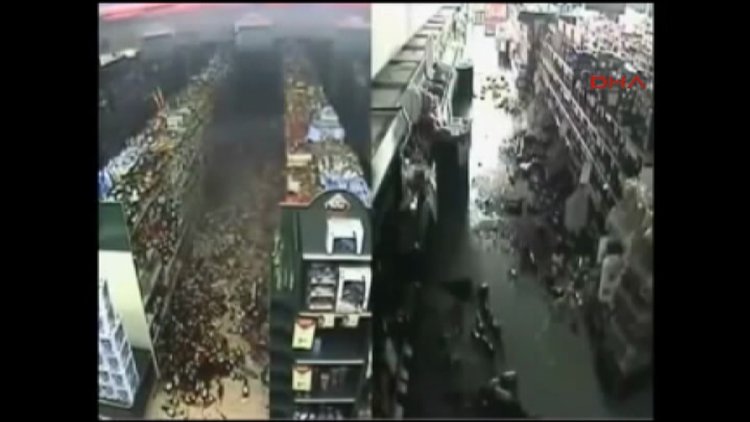 Ekvador'da 7,8'lik deprem En az 77 ölü