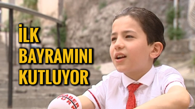 TEK VE EN GÜZEL KIYAFETİNİ GİYDİ