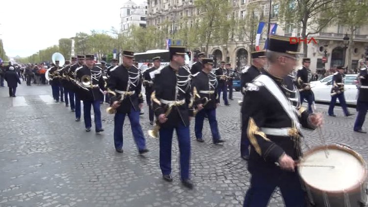 Paris'te sözde soykırımı anma töreni