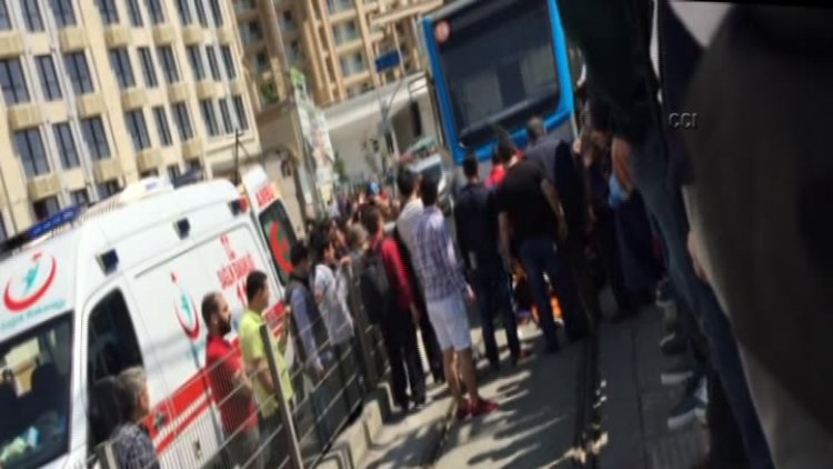 TRAMVAYIN ALTINDA KALDI