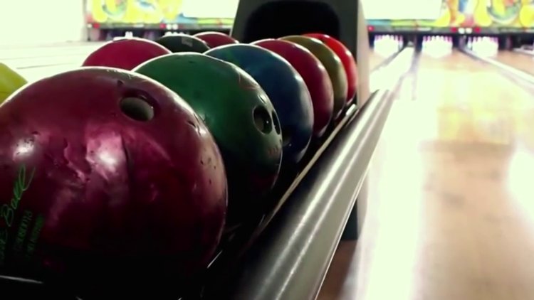 Bowling topunun içini açtılar