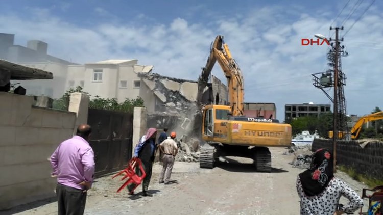 İdil'de operasyonlardan etkilenen 600 ev için yıkım kararı