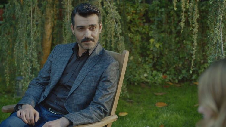 Nazlı ve Fırat arasında tatlı sert atışma