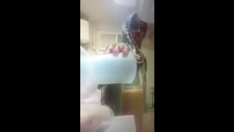 Patronunun içeceğine idrar döken kadını gizli kamera yakalattı