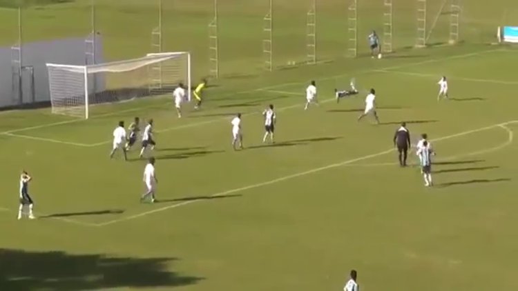 Akrep vuruşu ile muhteşem gol