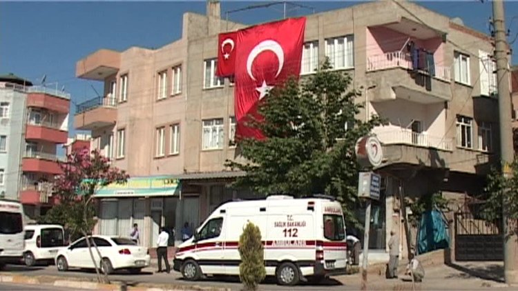 Bordo bereli şehidin baba evinde yas