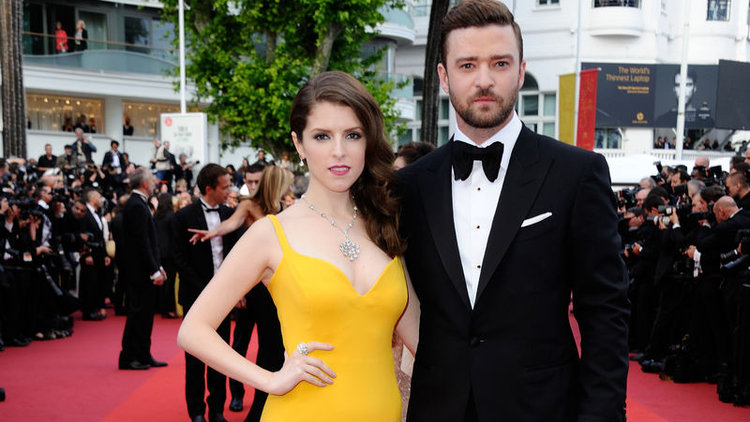 O şarkıyı hiç böyle dinlemediniz