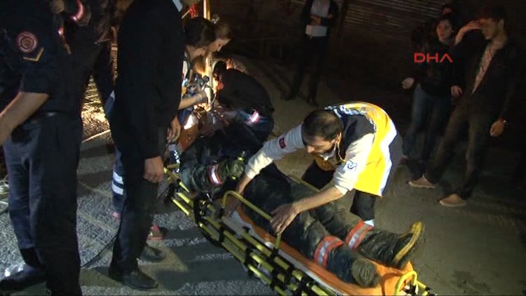 Kadıköy'de iki işçi zehirlendi