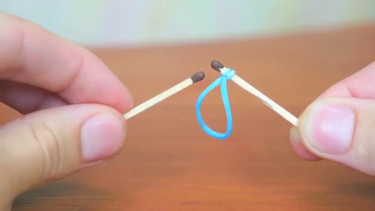 İki kibrit ile ateş yakmak (pratik bilgiler)