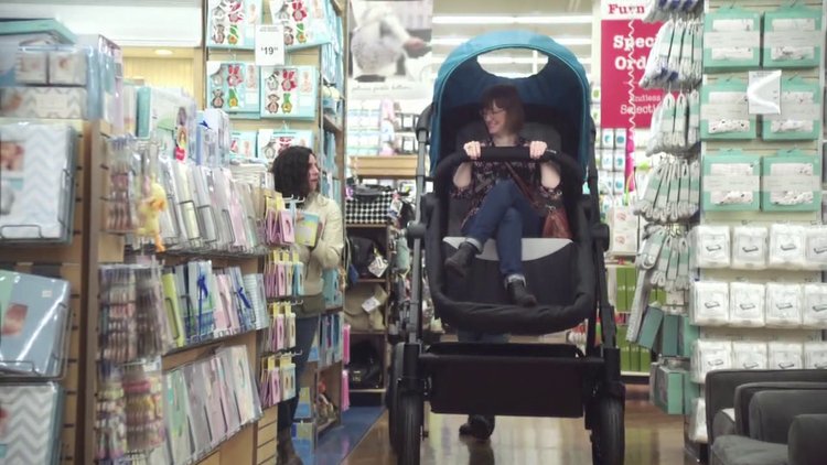 Yetişkinler için bebek arabası