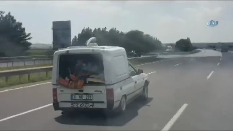 Çocukların tehlikeli yolculuğu korkuttu!