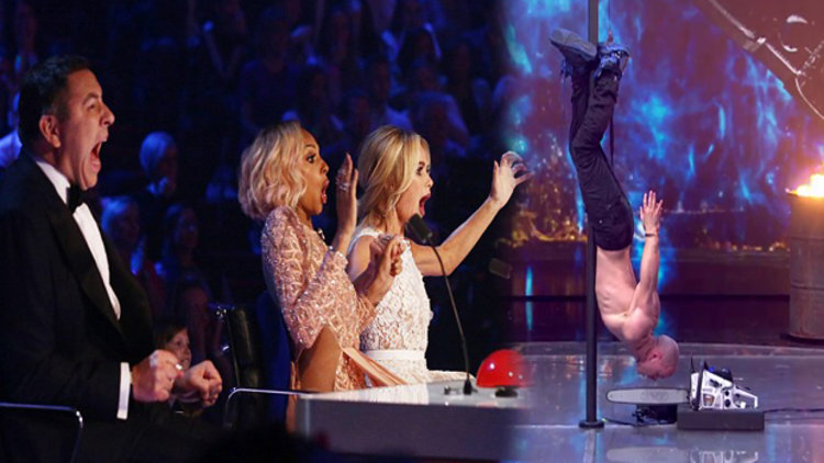 Bu kez testere ile sahneye çıktı!