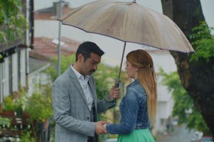 Fırat, Nazlı'yı terk etti!