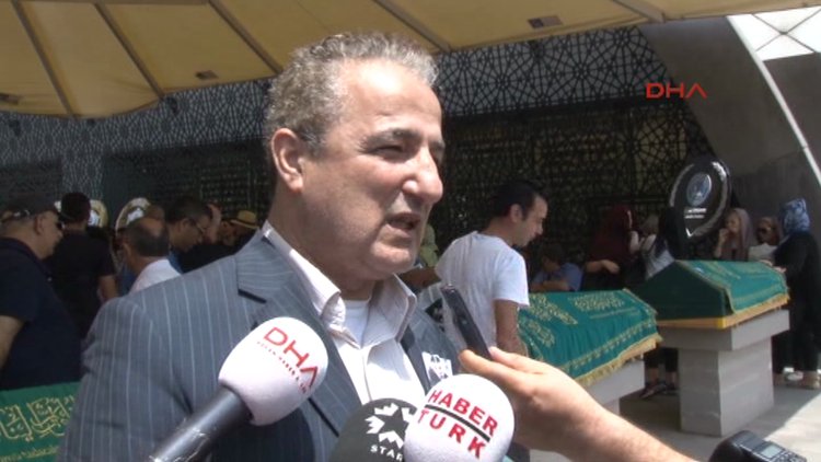 Cezaevinde ölü bulunan eski spikerin cenazesinde şok ifadeler!