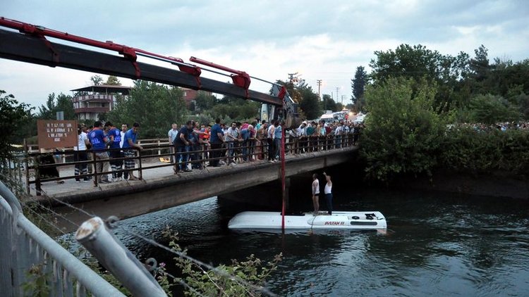 14 KİŞİ BOĞULARAK CAN VERDİ