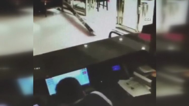 Vezneciler'deki patlama şiddeti kameraya böyle yansıdı