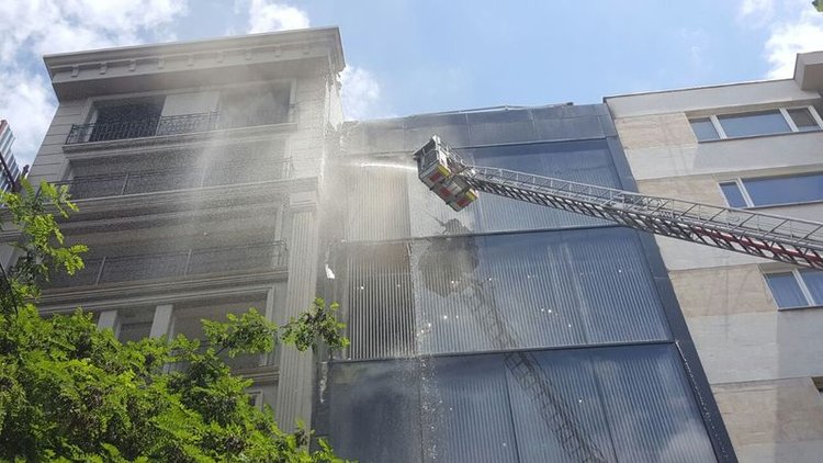 O MAĞAZA BÖYLE YANDI