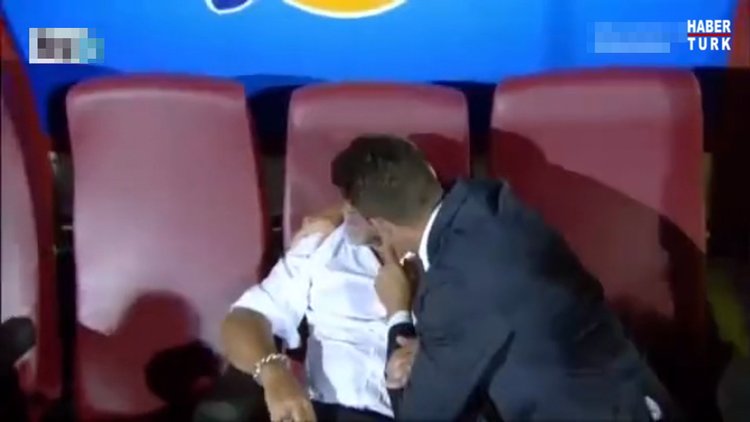 Rakip hocayı teselli eden teknik direktör