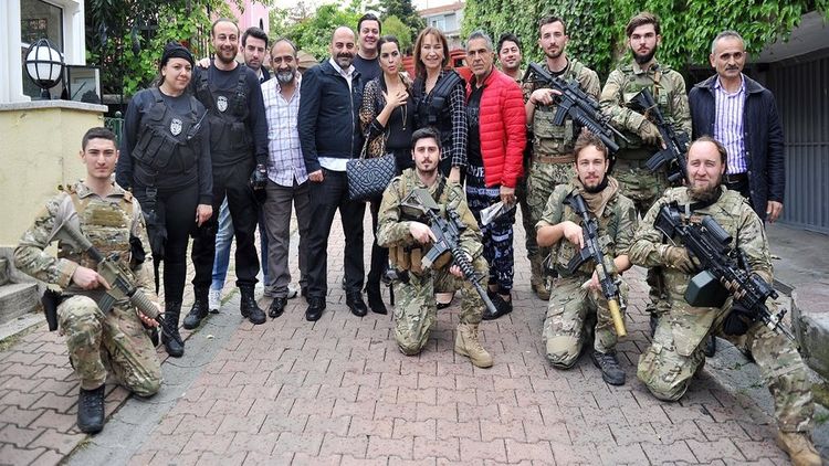 Demet Akbağ ile Çok Aramızda 2. Bölüm / Nursel Köse