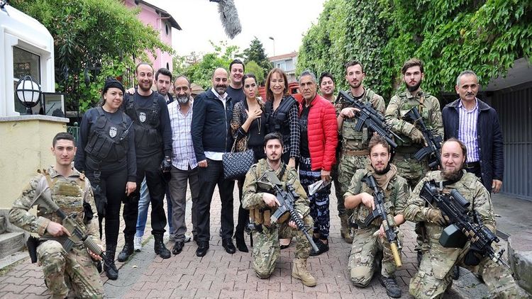 Demet Akbağ ile Çok Aramızda 2. Bölüm