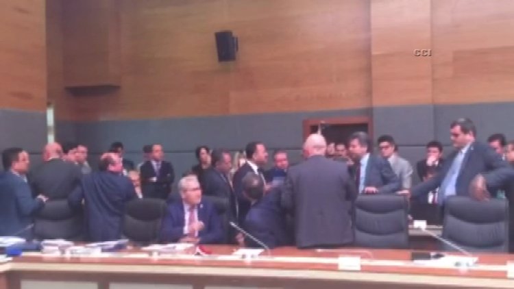 Adalet Komisyonu'nda tartışma çıktı