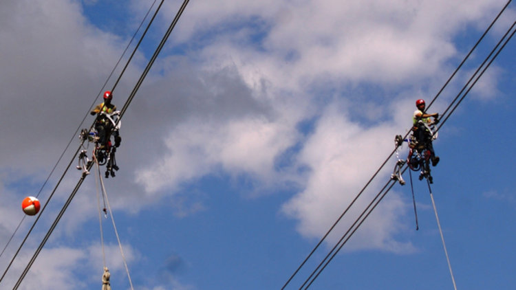 Yüksek gerilim hatlarının "cambaz"ları