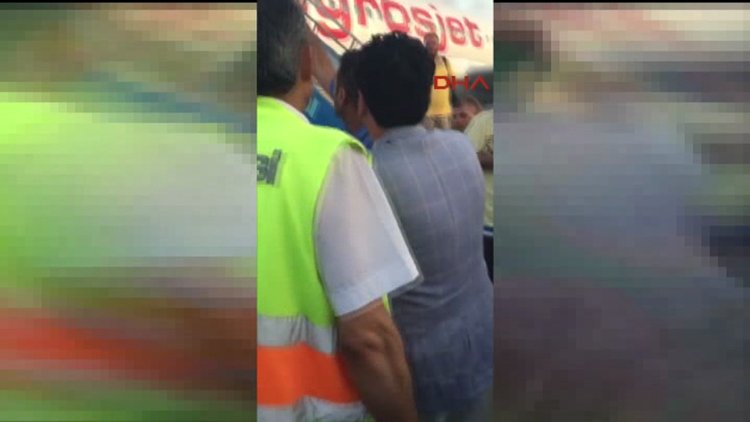 Motoru duran uçak İstanbul'a acil iniş yaptı