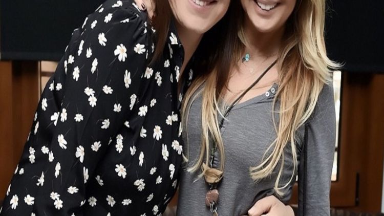 Demet Akbağ ile Çok Aramızda 4. Bölüm / Yonca Evcimik