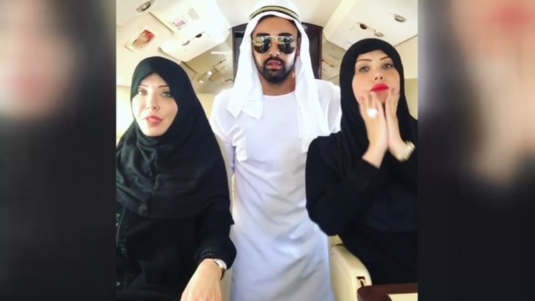 Ceyda-Esra Ersoy kardeşler dua etti