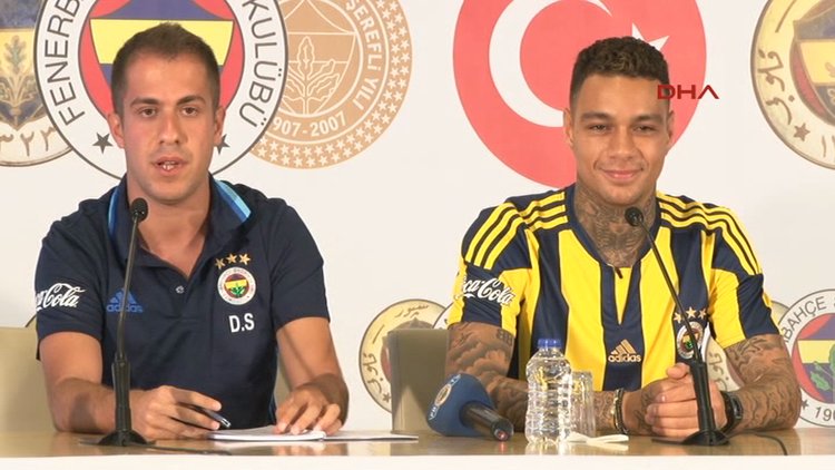 Fenerbahçe, Gregory van der Wiel ile sözleşme imzaladı