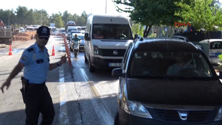 Antalya Havalimanı'nda 'güvenlik kuyruğu' sürüyor