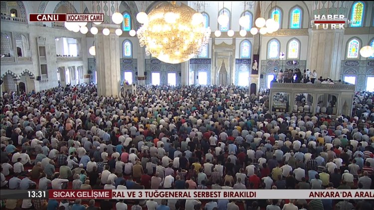 Diyanet İşleri Başkanı Mehmet Görmez Cuma hutbesini okudu