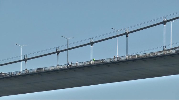Boğaziçi Köprüsü'nde intihar girişimi