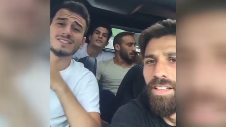 Beşiktaşlı futbolculardan "Günah benim" şarkısı