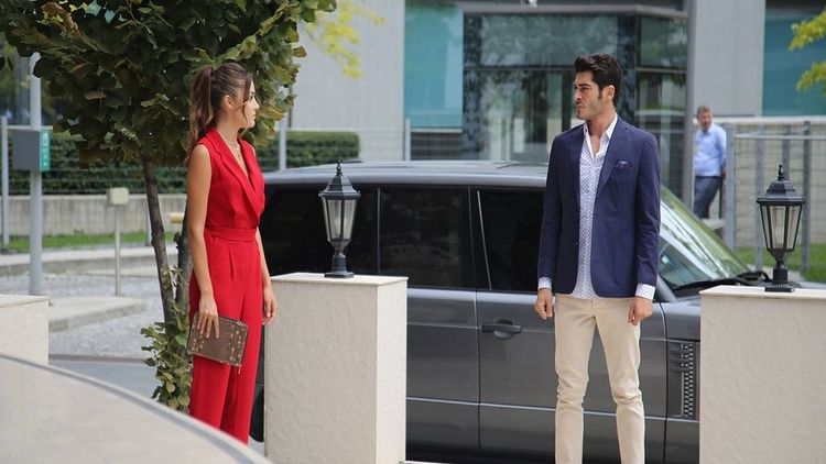 Hayat ve Murat arasında soğuk rüzgarlar esiyor