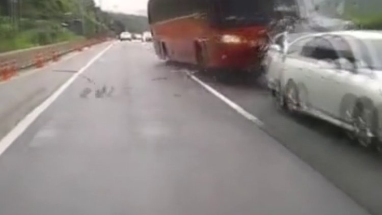 Otobüs, ortalığı savaş alanına çevirdi!