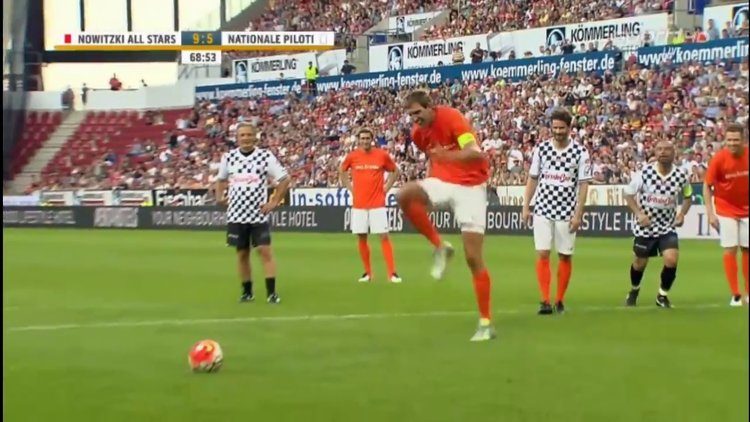 Nowitzki'den Zaza penaltı taklidi