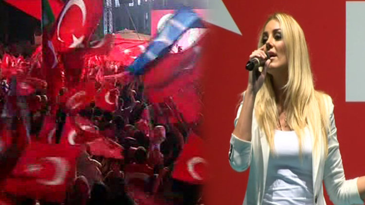 İstanbul'da demokrasi nöbeti