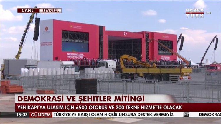 Demokrasi ve Şehitler Mitingi için İstanbul'a akın var