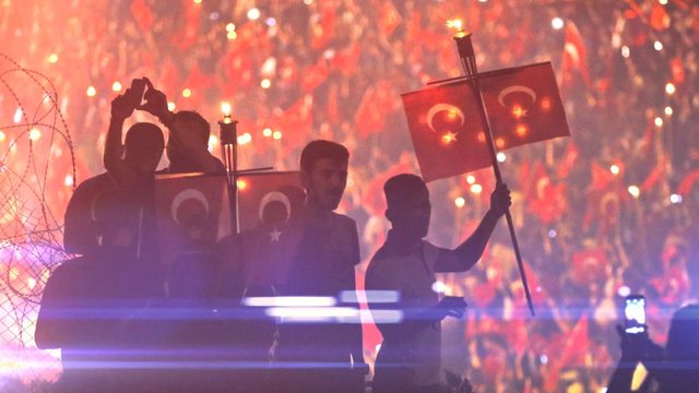 Demokrasi ve Şehitler Mitingi