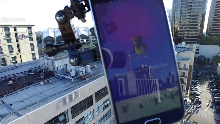 Pokemon yakalamak için drone kullandılar