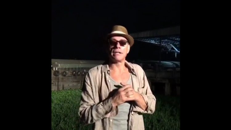 Jean-Claude Van Damme'dan Türkiye'ye mesaj var!