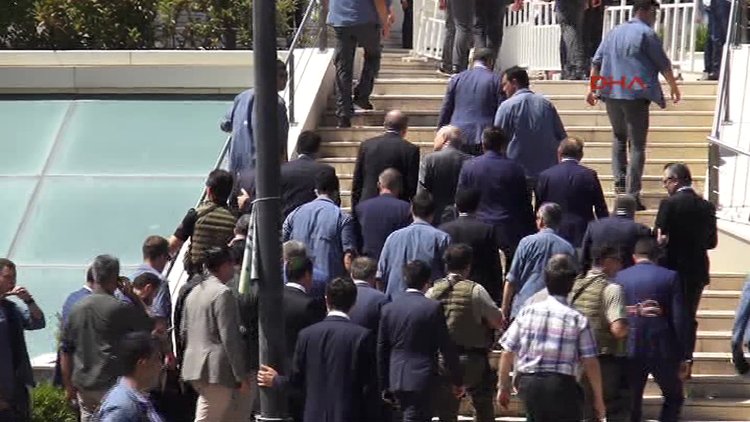 Cumhurbaşkanı Erdoğan'dan kabir ziyareti