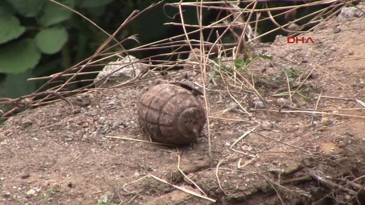 İnşaatta el bombası bulundu