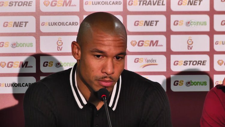 De Jong: "Bu önemli camiada çok önemli bir yer sahibi olmak istiyorum"