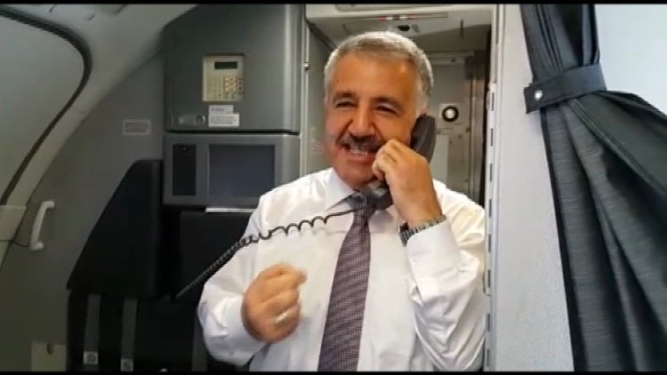 Ulaştırma Bakanı Arslan yolcuların bayramını kutladı