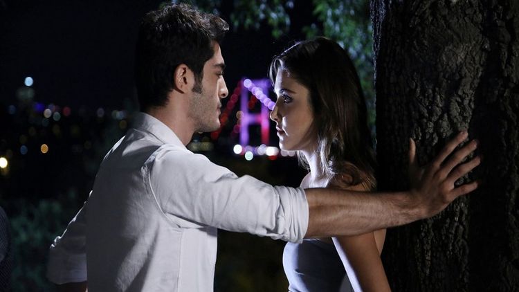 Aşk Laftan Anlamaz 11. Bölüm