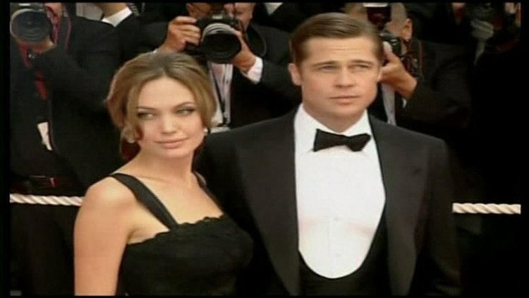 Angelina Jolie, Brad Pitt'ten boşanıyor