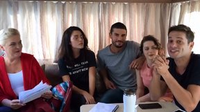 İlişki Durumu: Evli setinde neler oluyor?